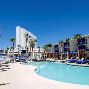 Tropicana Vegas A Doubletree By Hilton & Casino - Free Parking Лас-Вегас